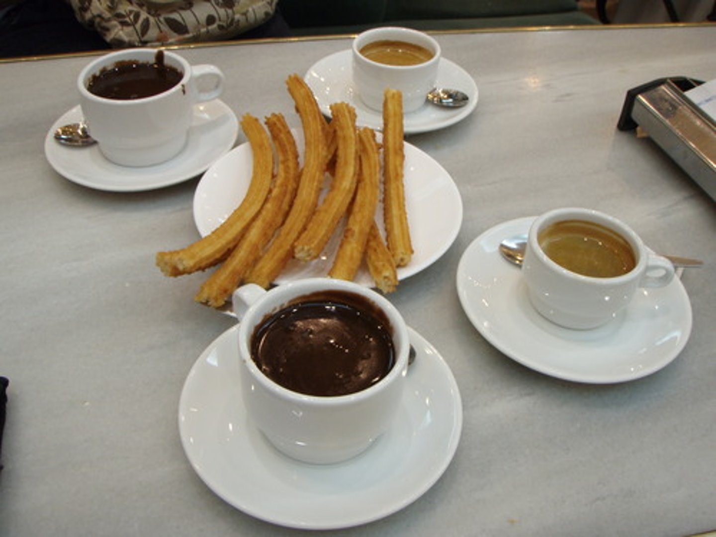 <p>A famous place for churros and chocolate</p>