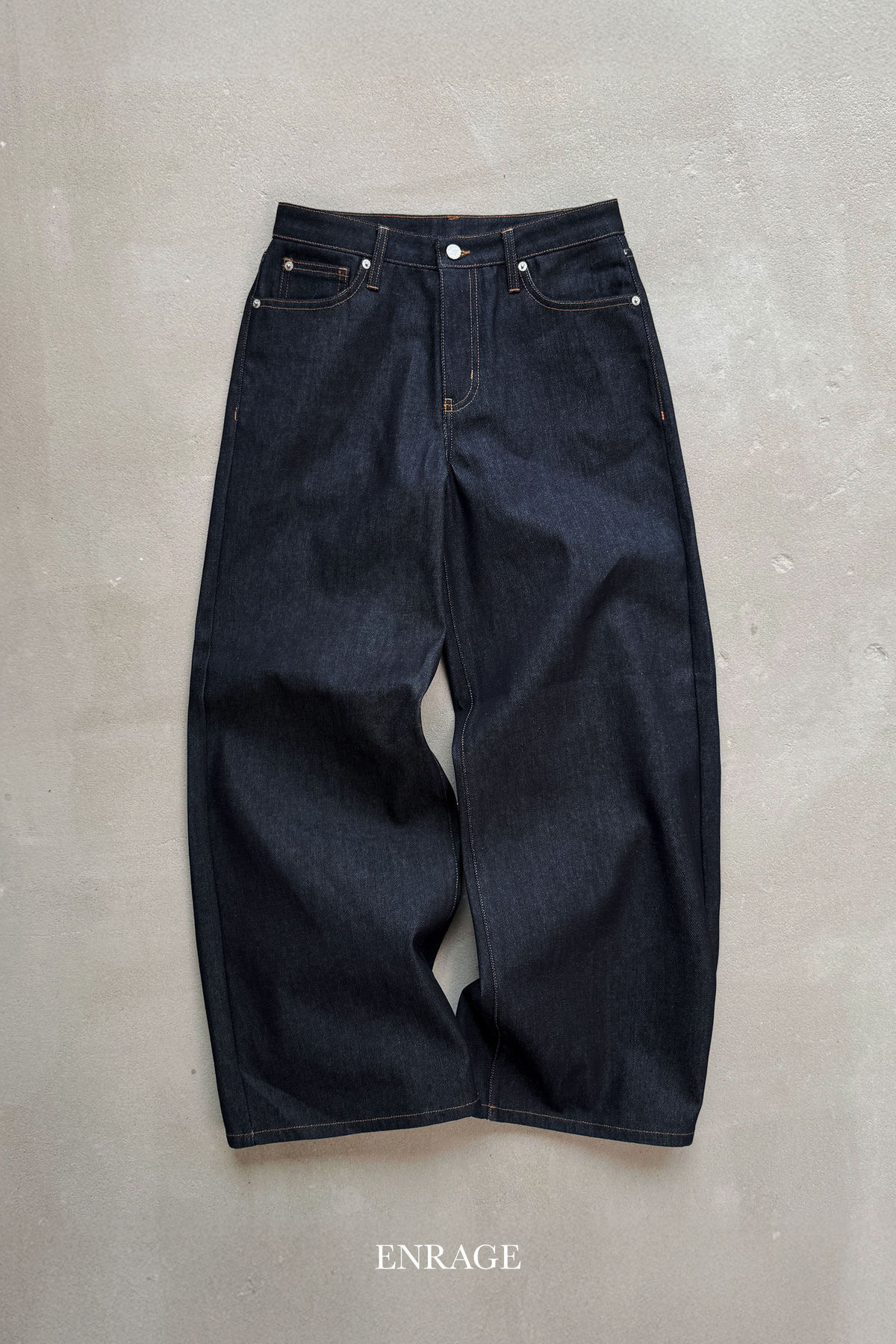 <p>I put on my pants</p>