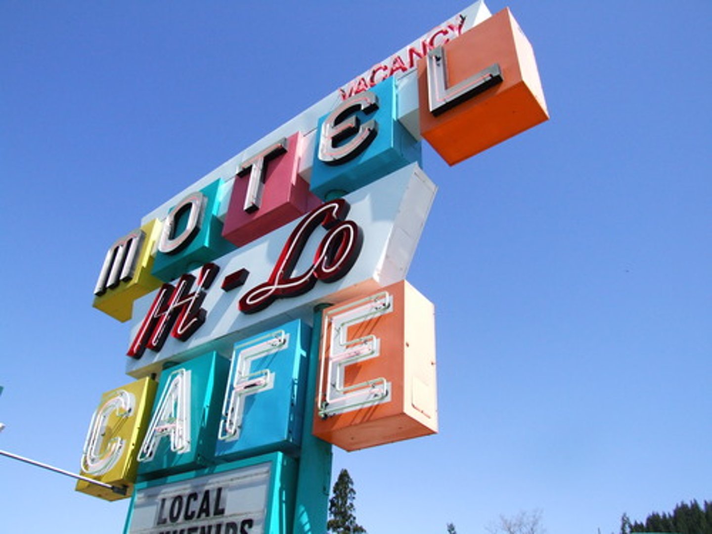<p>(lǚguǎn )</p><p>hotel</p>