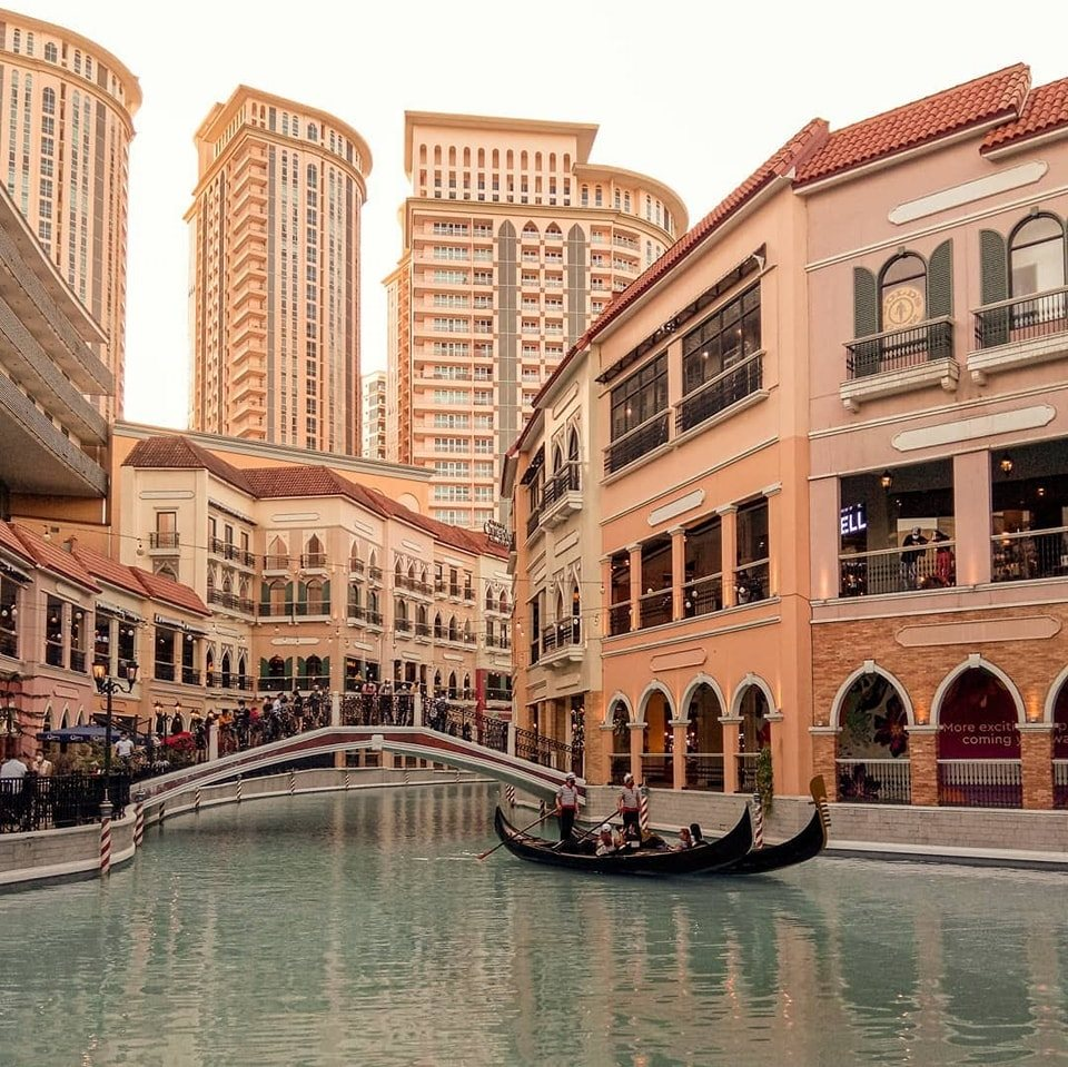 <p>where is the Venice Grand Canal Mall located?</p>