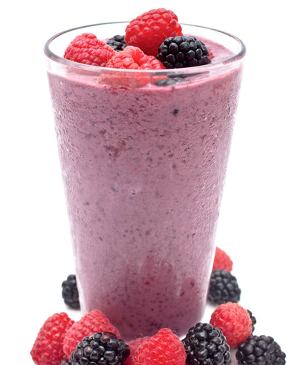 <p>blended beverage similar to smoothies (con leche, fruta y azúcar)</p>