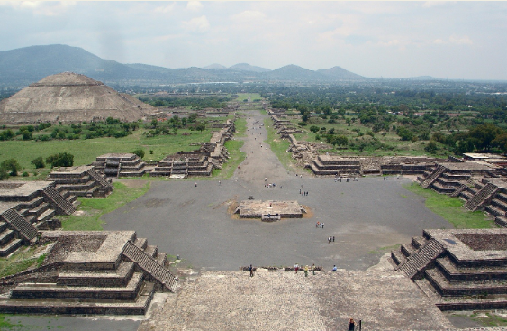 <p>Teotihuacan, Avenue of the Dead from the top of the Pyramid of the Moon</p>