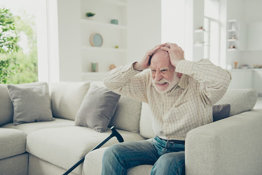 <p>How can you help a frightened dementia client feel safe?</p>