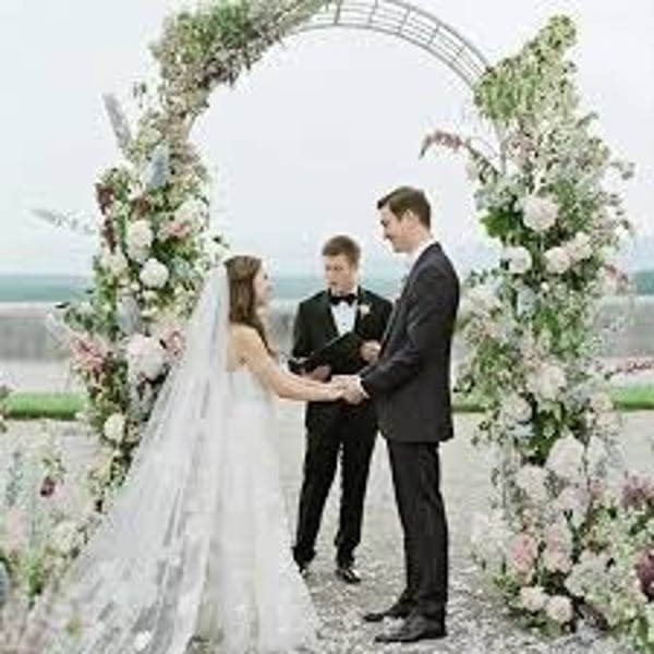 <p>In the past, when Chinese married, the bride and groom would wear red dresses and red flowers. The bride's head is also covered with a piece of red cloth, called "bridal veil". In the past, newlyweds met for the first time when they got married and opened the bridal veil. The bride came to the groom's house in a sedan chair. The bride and groom's rooms are also decorated in red. On the walls and windows there are red "Happy" characters, people will set off firecrackers, and the sheets, quilts and blankets of the bride and groom are often red. Guests will put money in red envelopes and give them to the bride and groom. Nowadays, when most Chinese young people get married, the bride chooses to wear a white wedding dress, and the groom wears a suit. Some young people still choose to hold a Chinese wedding, but the bride does not take a sedan chair, but instead takes a car.</p>