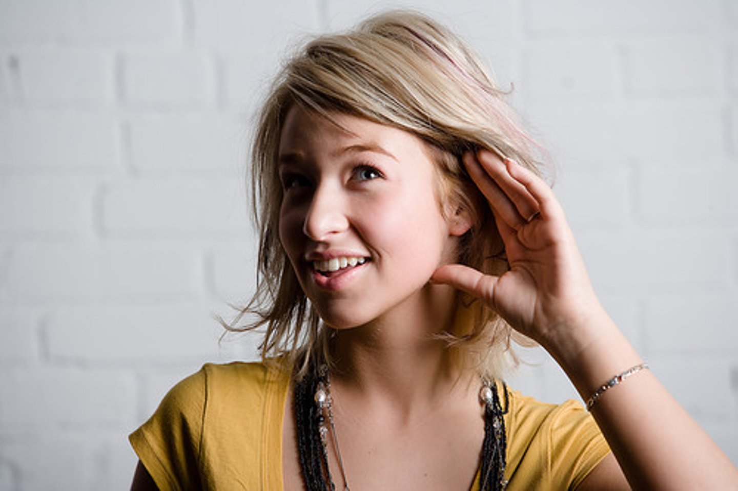 <p>to listen (to) the radio/music</p>