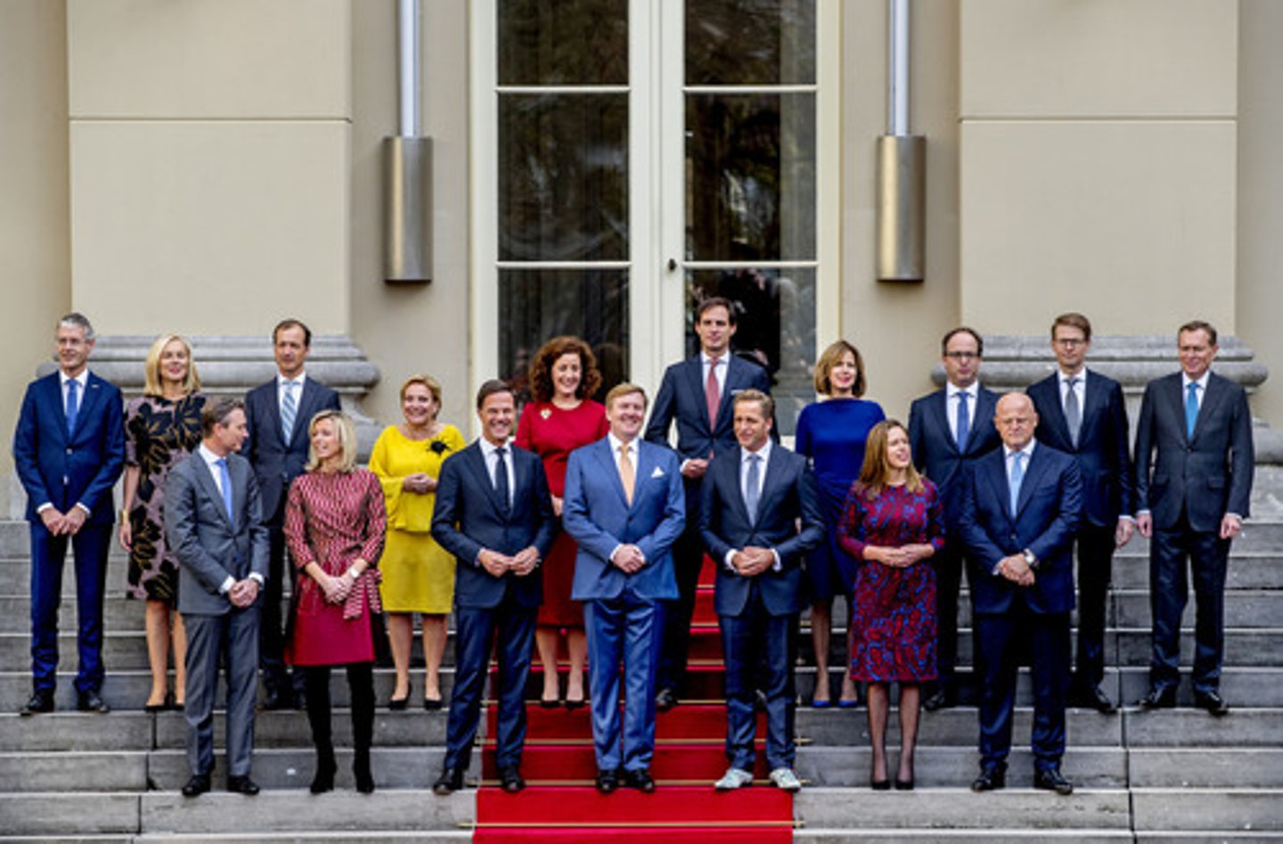 <p>deel van de overheid dat wetten uitvoert, de regering</p>