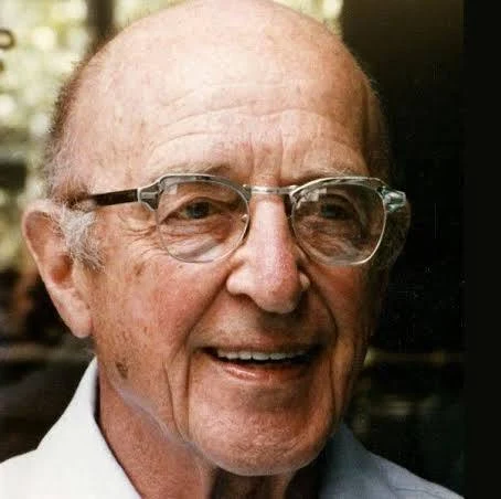 <p>Carl Ransom Rogers was an American psychologist who was one of the founders of <strong>humanistic psychology </strong>and was known especially for his person-centered psychotherapy.</p>