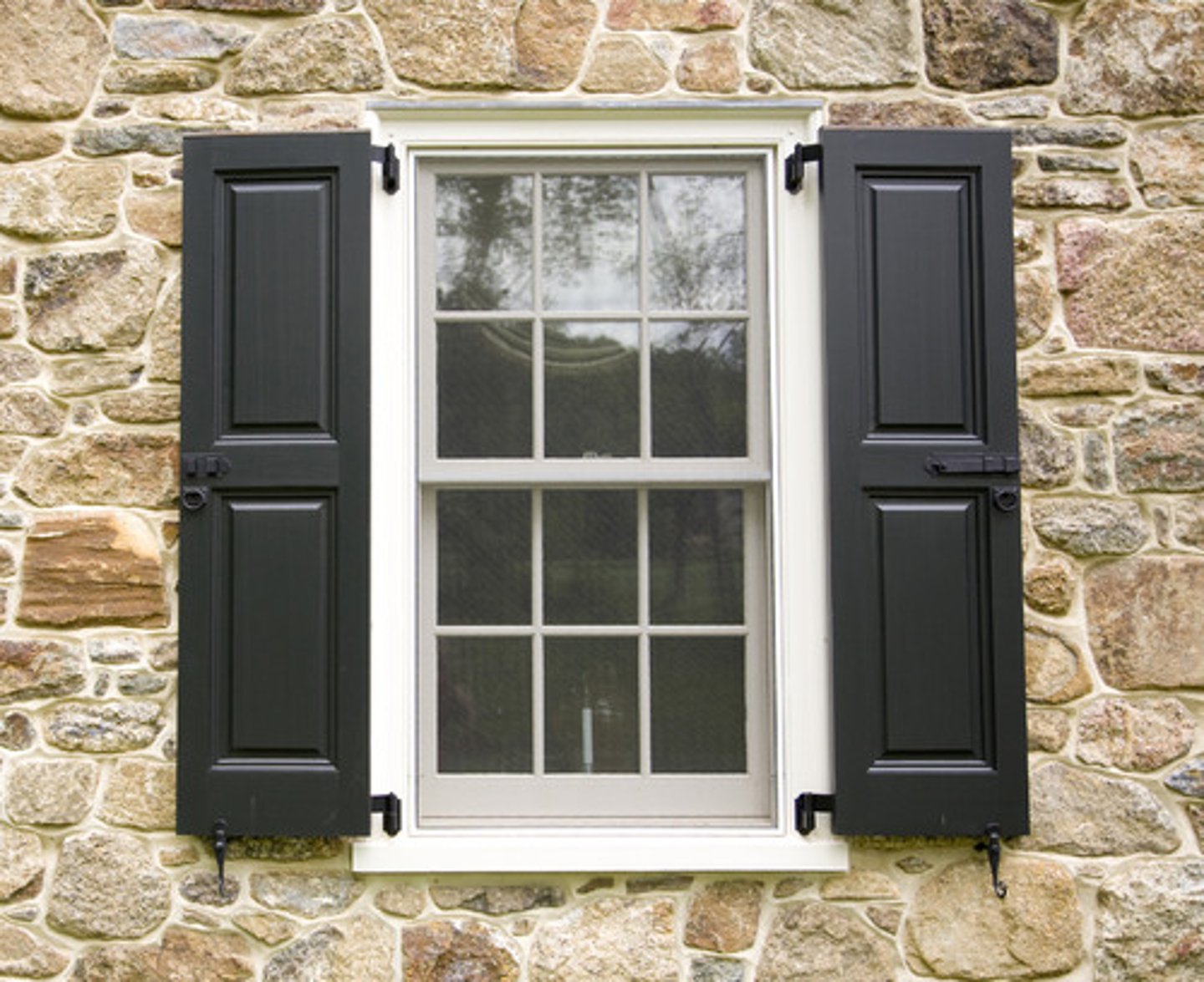 <p>shutters</p>