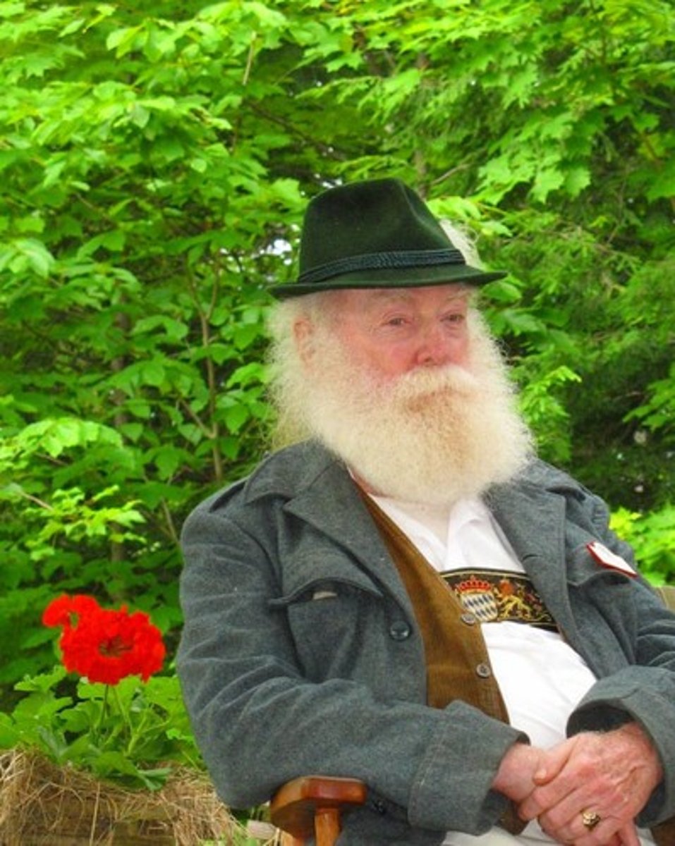 <p>grandfather</p>