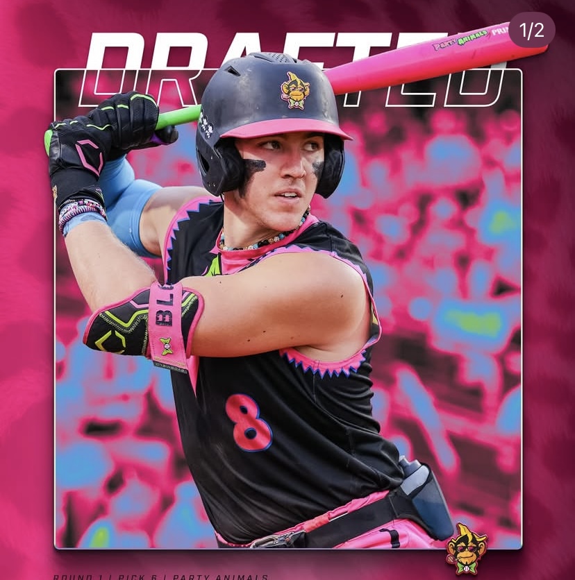 <h2 id="83bbestyoutuber">8, 3B, Best YouTuber</h2>