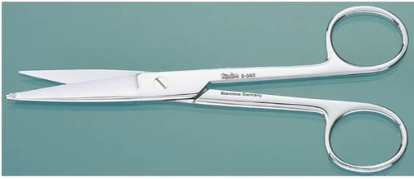 <p>Used for cutting bandage material, One blade is blunt to facilitate separating bandage from tissue without damage to skin, No angle</p>