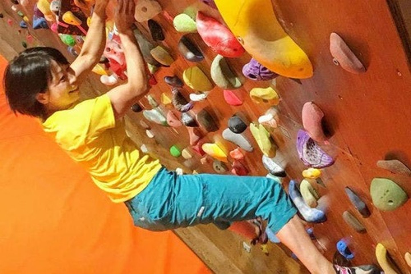 <p>thử làm việc gì đó</p><p>ex: i decided to have a go at bouldering last weekend</p>