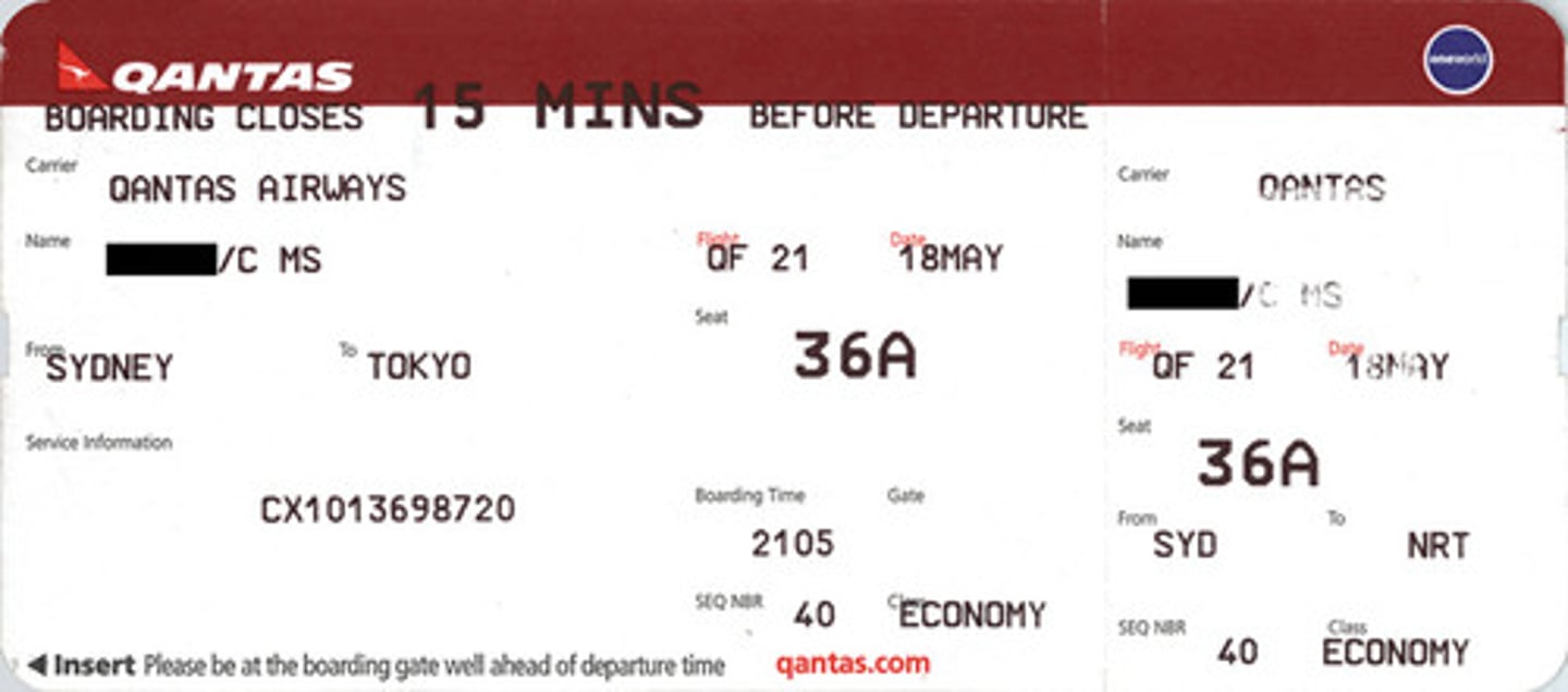 <p>boarding pass (dēng jī pái )</p>