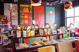 <p>die Buchhandlung</p>