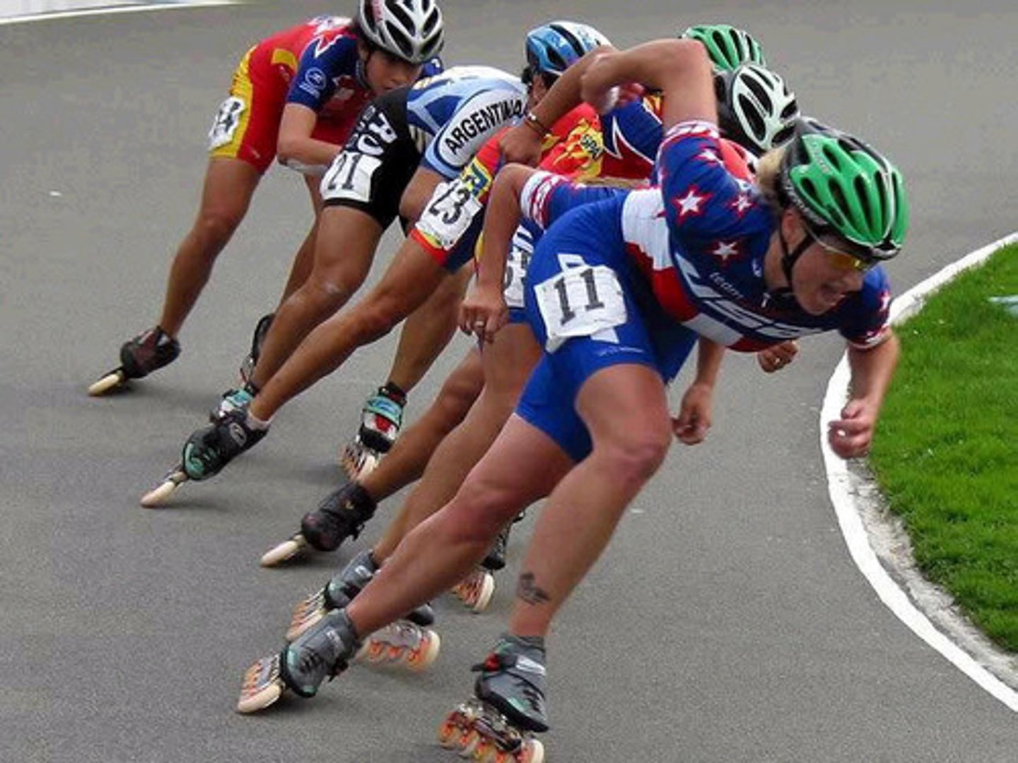 <p>to in-line skate</p>