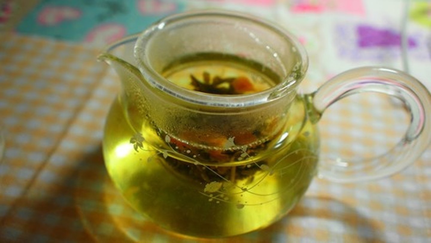 <p>té</p>