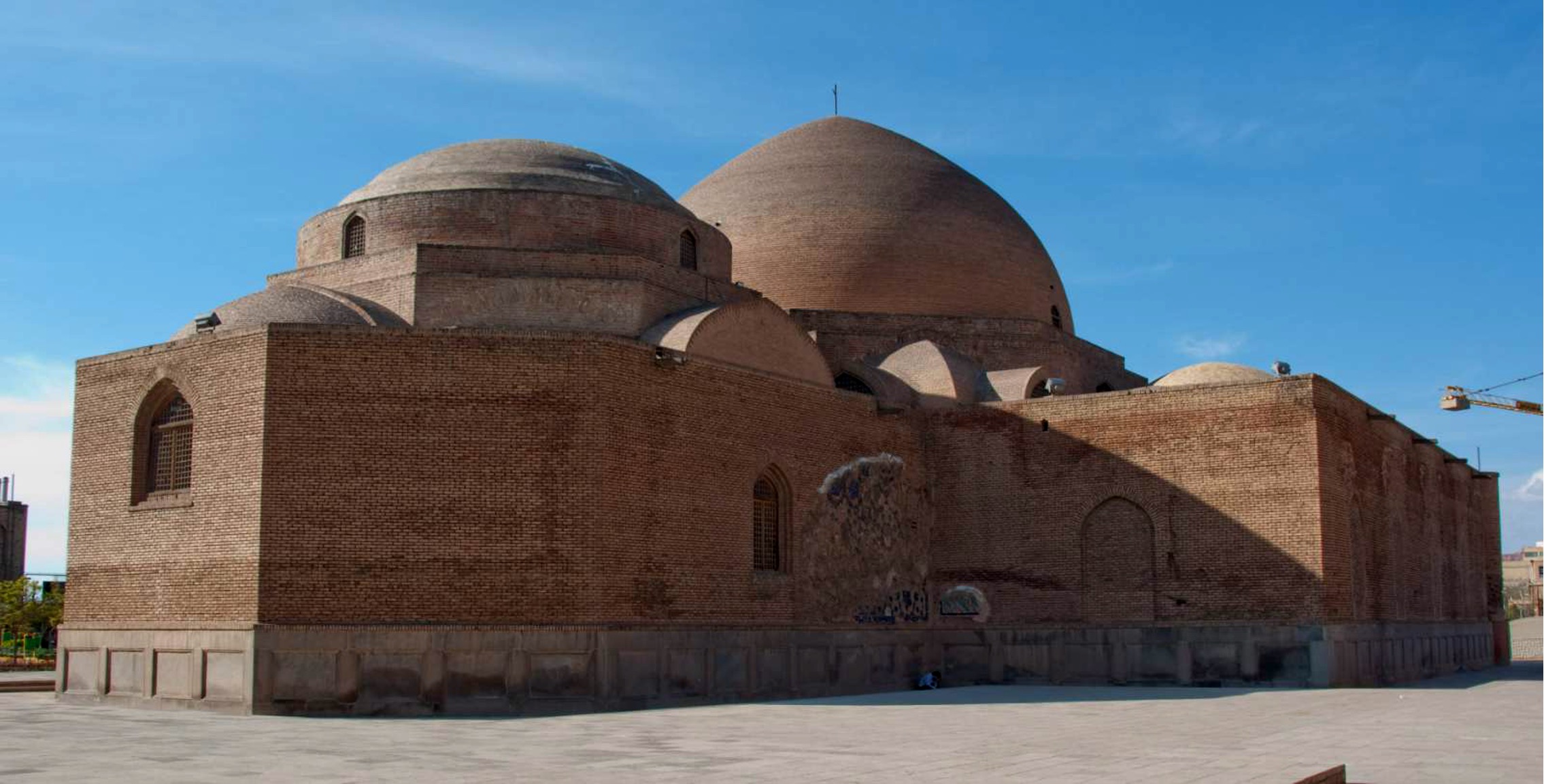 <p><span>Blue Mosque, Tabriz (Iran), 1465</span></p>