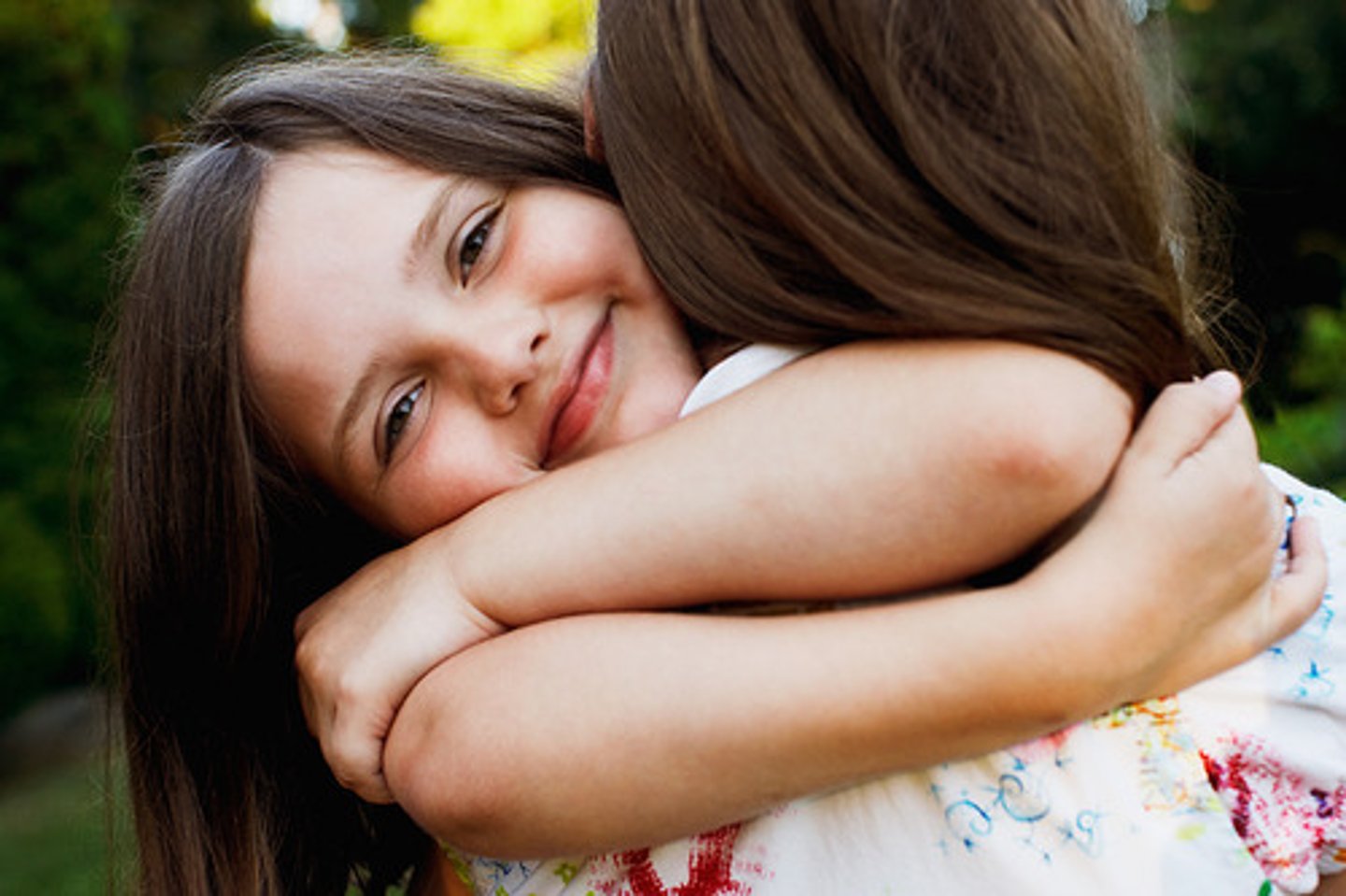 <p>rèqíng — горячий, радушный</p>