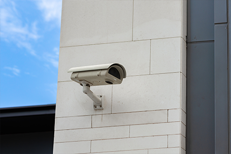 <p>Are there security and surveillance arrangements (CCTV) in common areas?</p>