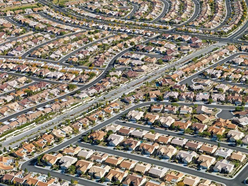 <p>sprawling </p>