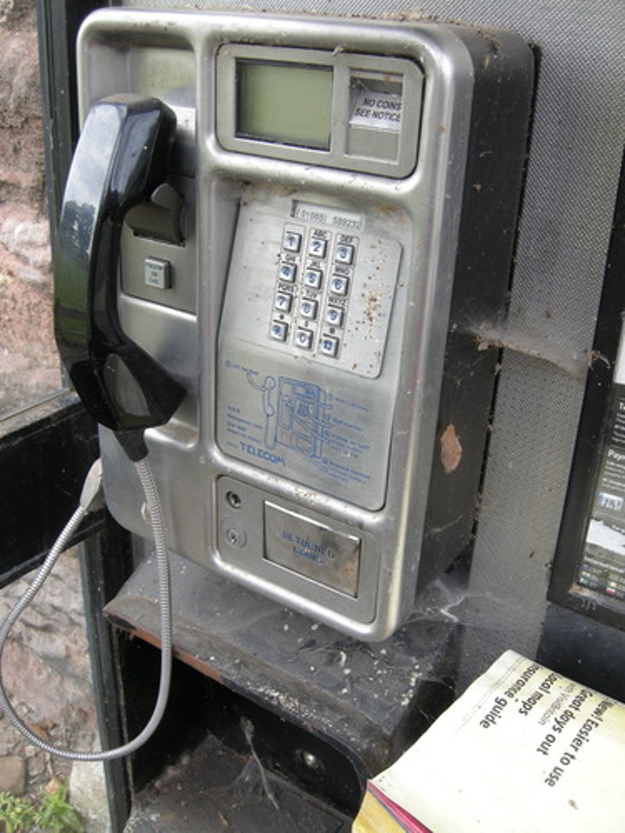 <p>public phone</p>