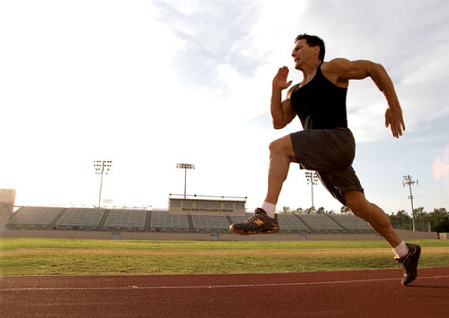 <p>sức bền Athletes train to improve their physical (_____) .</p>