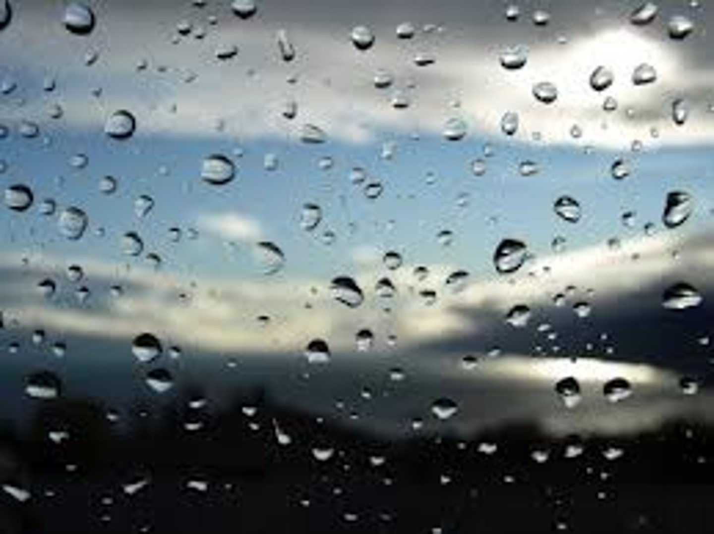 <p>It's drizzling</p>