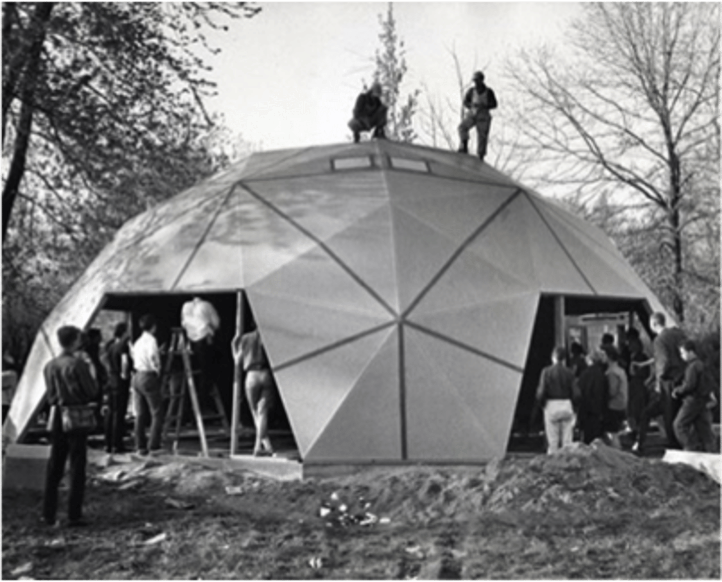 <p>Spaceship earth, ephermeralization, doing more with less</p><p>could sustain its own weight, used vinyl plastic skin and aluminum tubing</p>