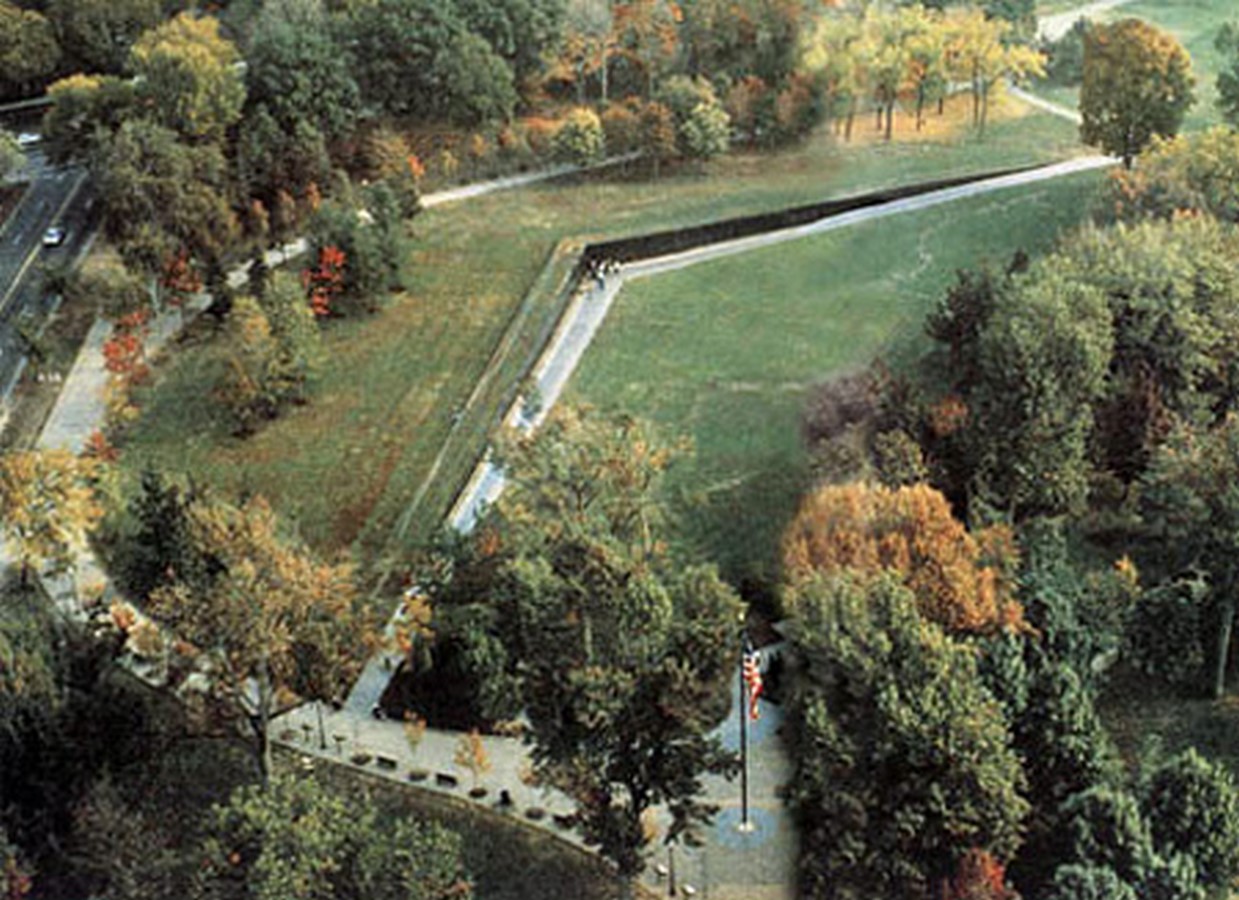 <p>Vietnam Veterans’ War Memorial, 1981-84</p>