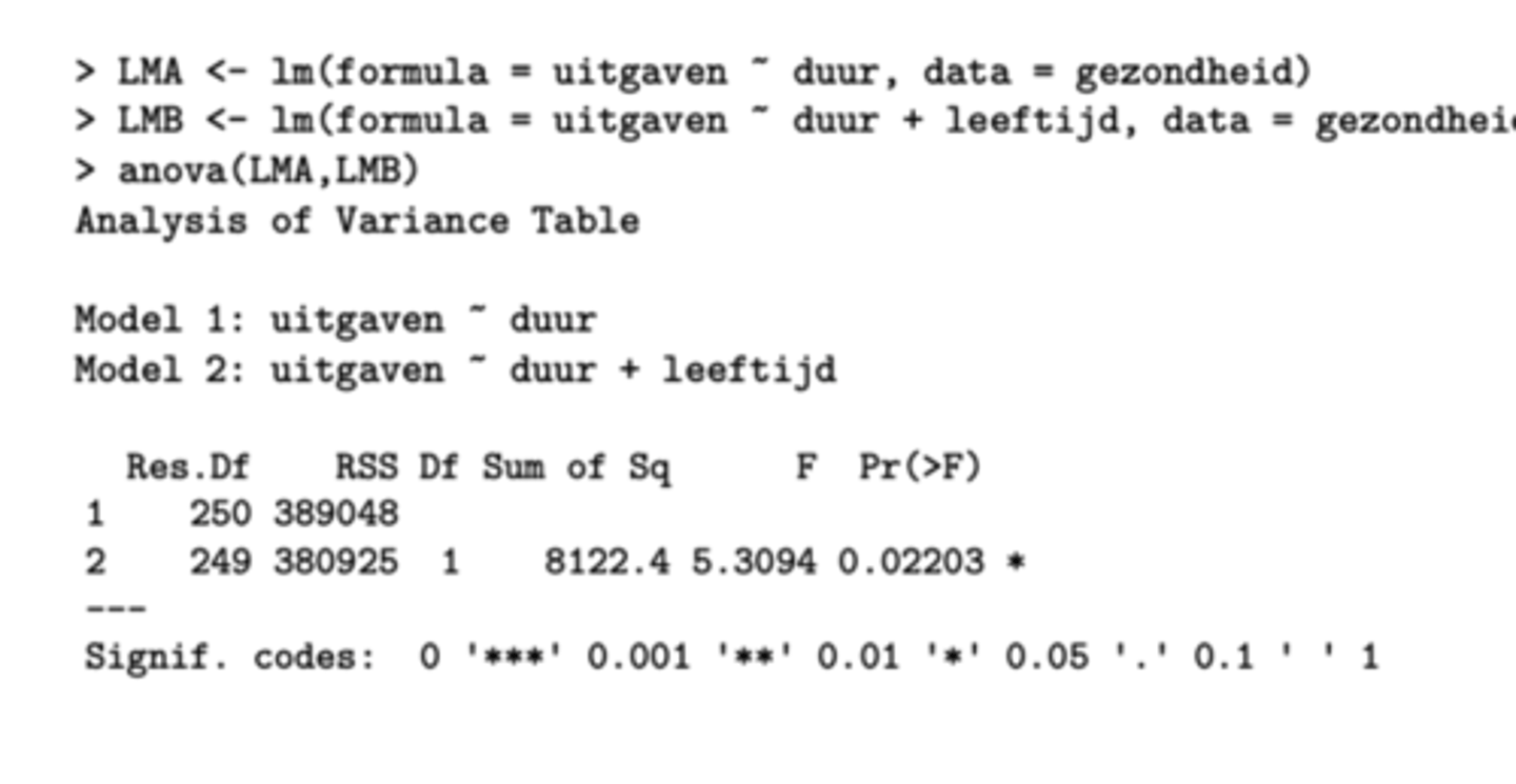 <p>> anova(LMA, LMB) (F-toets)</p><ul><li><p>We vergelijken:</p><ul><li><p>model B met p predictoren</p></li><li><p>met model A met slechts p-1 predictoren</p></li></ul></li><li><p>afbeelding: model B is beter dan model A</p><ul><li><p>want p-waarde van de F-toets < 0.05</p></li></ul></li></ul><p></p>