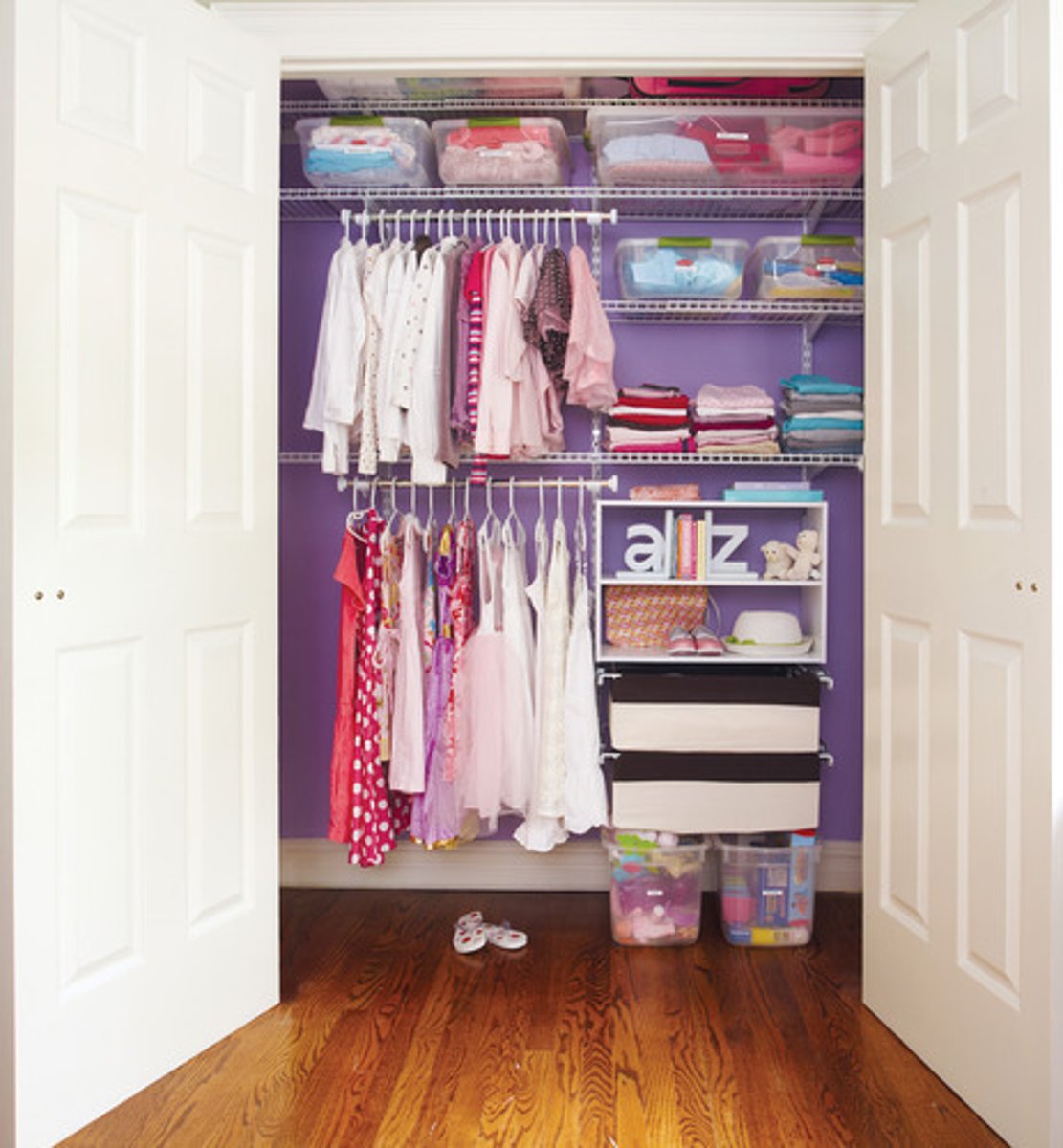 <p>closet</p>