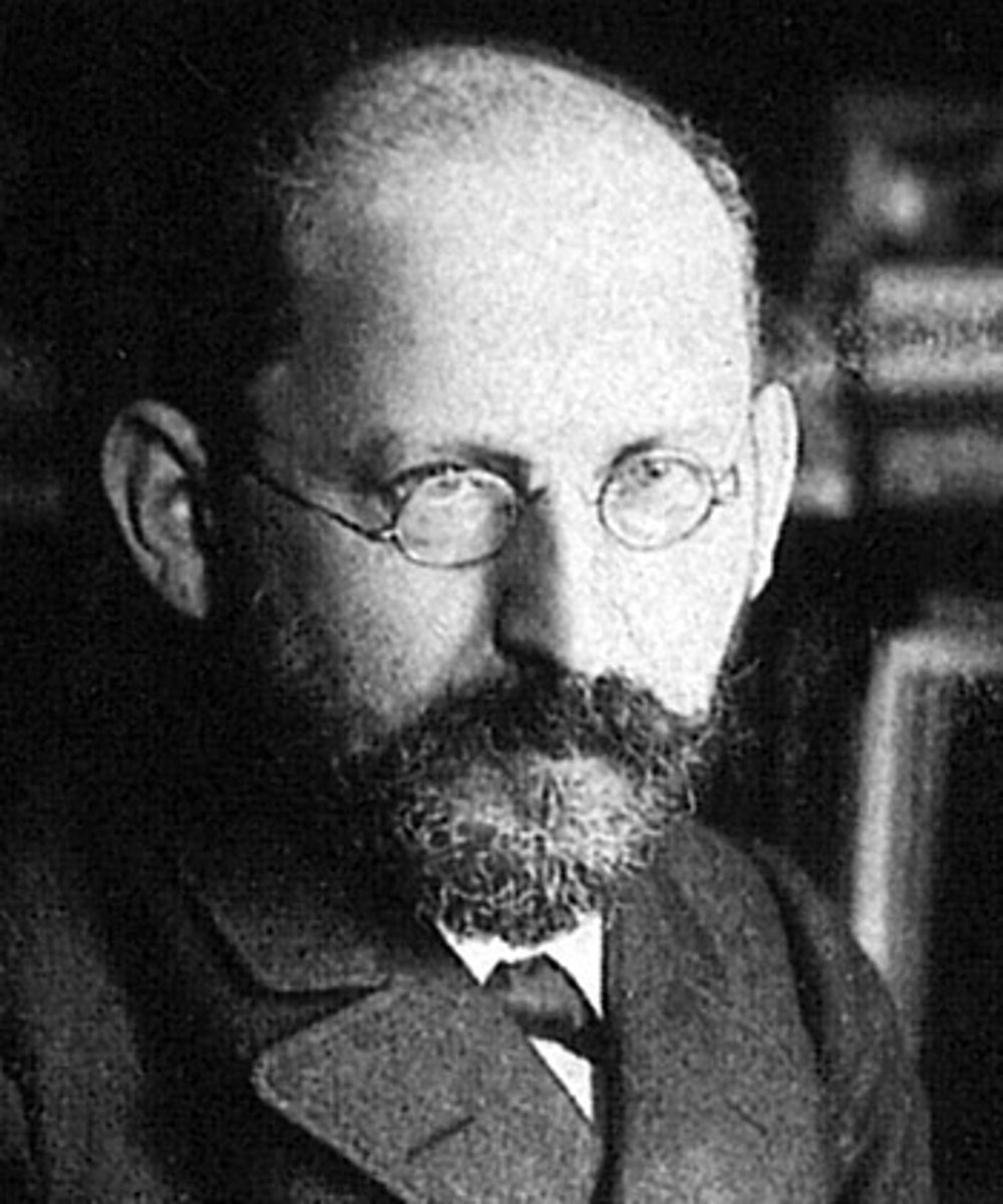 <p>a British intellectual socialist movement, whose purpose is to advance the principles of Social democracy via gradualist and reformist, rather than revolutionary means. It is best known for its initial ground-breaking work beginning late in the 19th century and continuing up to World War I. The society laid many of the foundations of the Labour Party and subsequently affected the policies of states emerging from the decolonisation of the British Empire, especially India.</p>