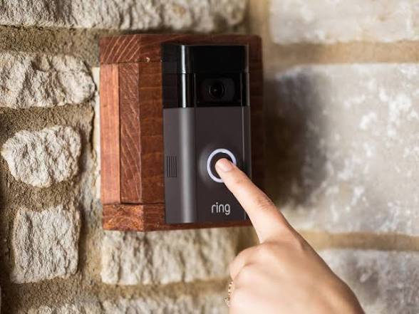 <p>A sound </p><p>The sound of the doorbell rang </p>