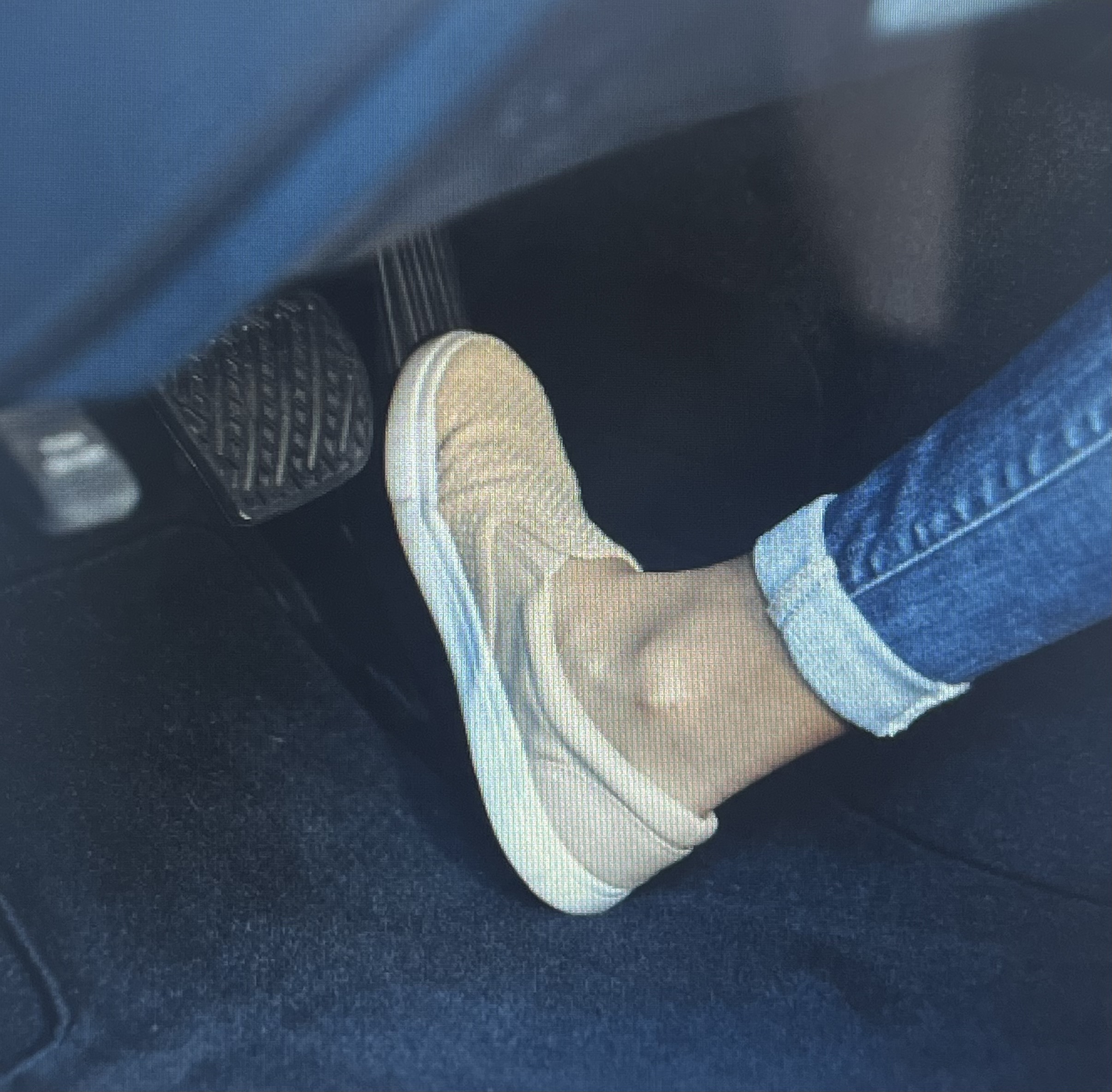 <ul><li><p>Location: Front right corner of driver’s footwell.</p></li><li><p>Vehicle’s speed = controlled by accelerator pedal.</p></li><li><p>Pressure applied to pedal determines speed of vehicle.</p></li></ul>