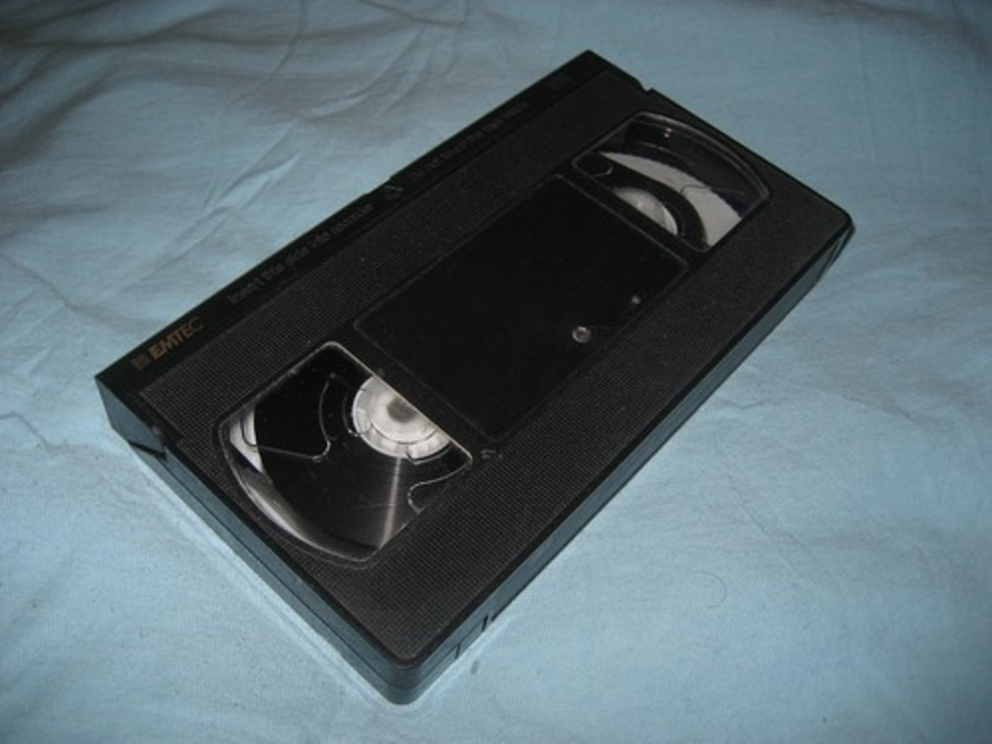 <p>video(cassette)</p>