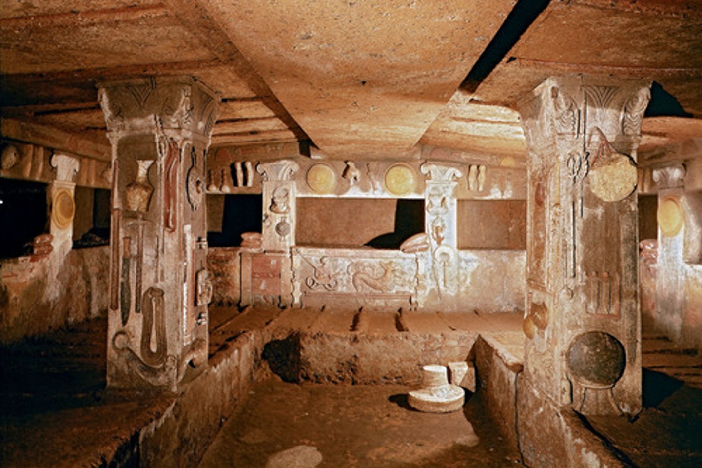<p>Italy, 300 BCE, terra cotta relief, Etruscan.</p><p>used as a place of burial, but also for prayer.</p>