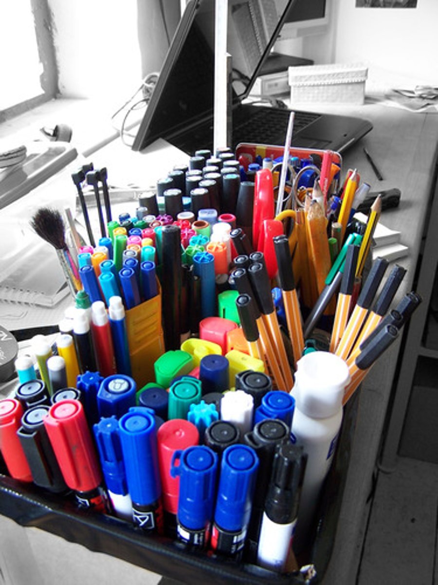 <p>pen(s), marker(s)</p>