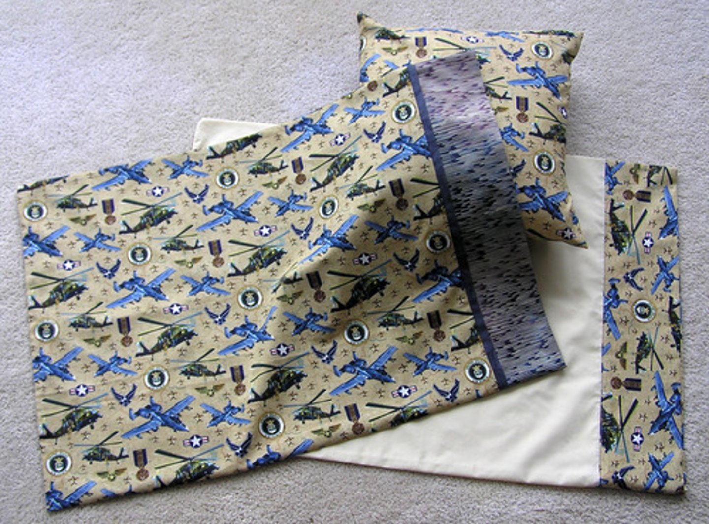 <p>pillowcase</p>