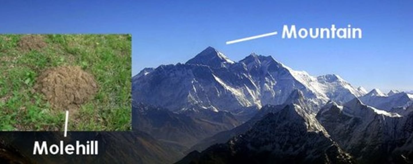 <p>n. ụ đất do con chuột chũi đào lên</p><p>a small pile of earth pushed up to the surface of the ground by the digging of a mole (= a mammal that lives underground):</p>