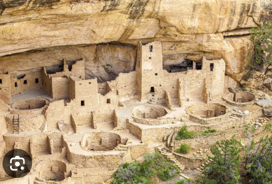 <p>MESA VERDE CLIFF DWELLINGS</p>