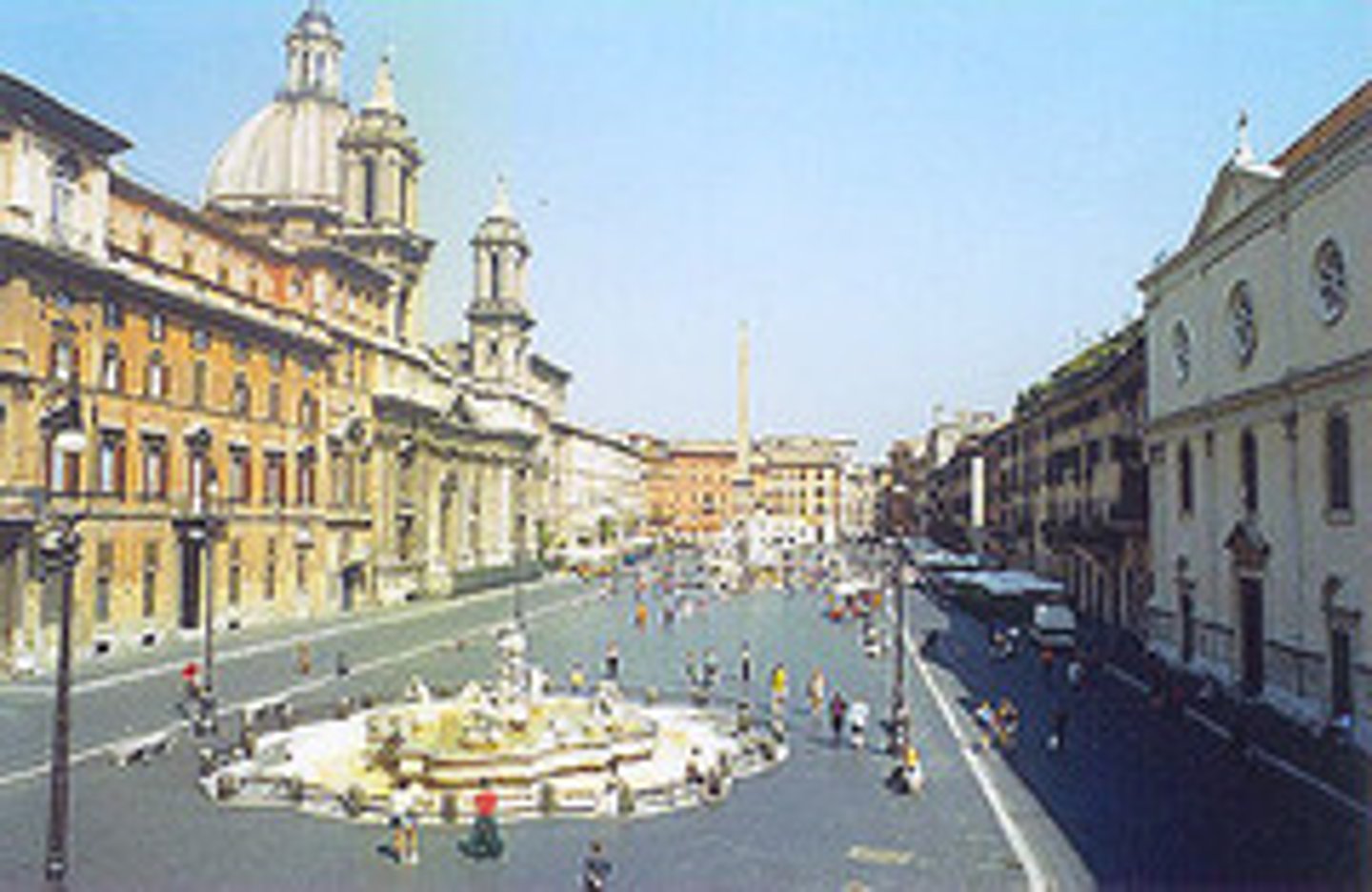 <p>- Made by Bernini and Borromini, begun 1644</p><p>- Space dates to ancient Roman Circus</p>