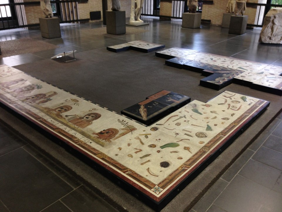 <p>“Unswept Floor” mosaic floor styles to symbolize the wealth of the home owners. </p>