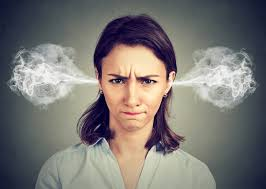 <ol><li><p><span>​<em>(informal)</em></span> <span>to get rid of your energy, anger or strong emotions by doing something active or noisy</span></p><ul><li><p><span><em>I went for a long walk to _.</em></span></p></li><li><p><span><em>I like _ and I like saying things that shock people.</em></span></p></li></ul></li></ol><p>~ <strong><em>Làm gì đó để giải tỏa năng lượng dư thừa hoặc lo lắng</em></strong></p>