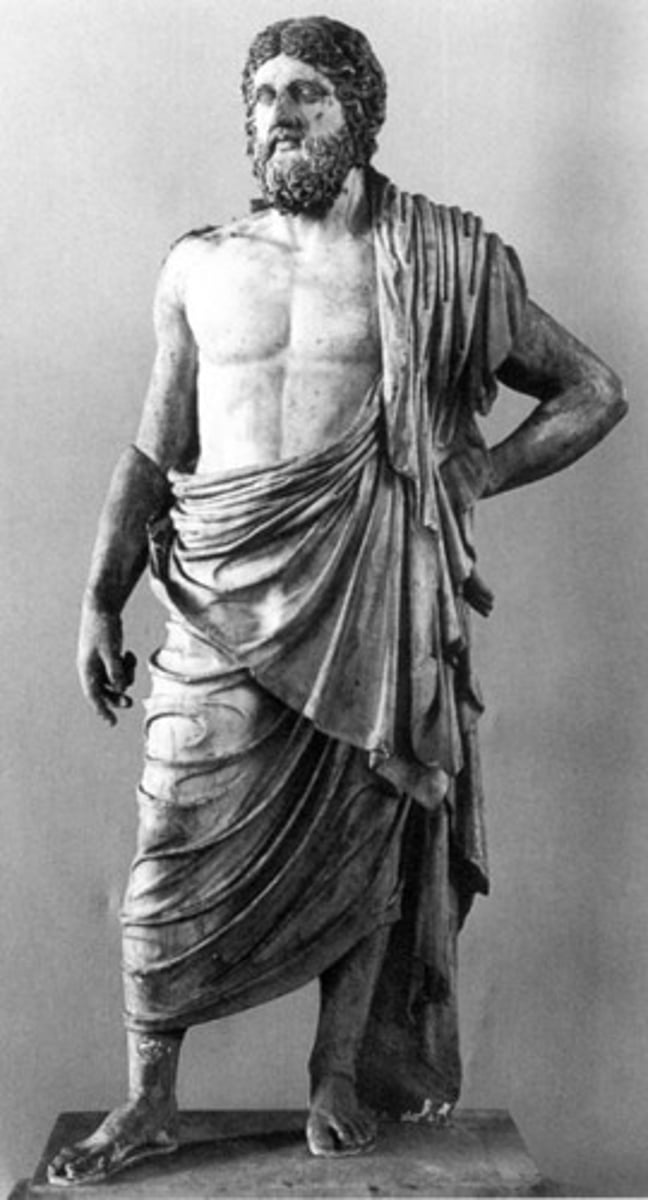 <p>An outer garment worn by the ancient Greeks over the left shoulder and under the right. common garment depicted in sculpture from the archaic through the Hellenistic period</p>