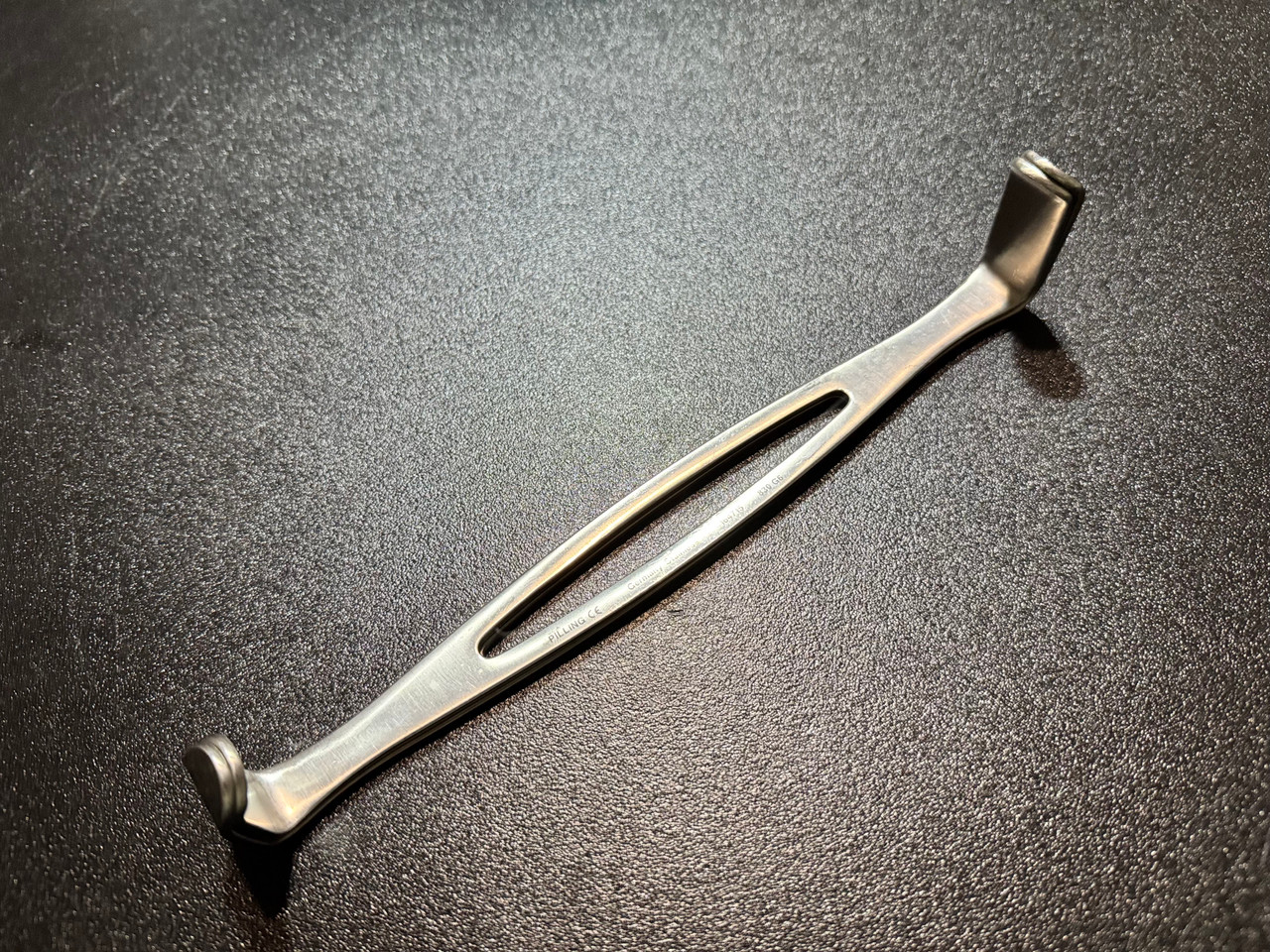 <p>Army navy retractor </p>