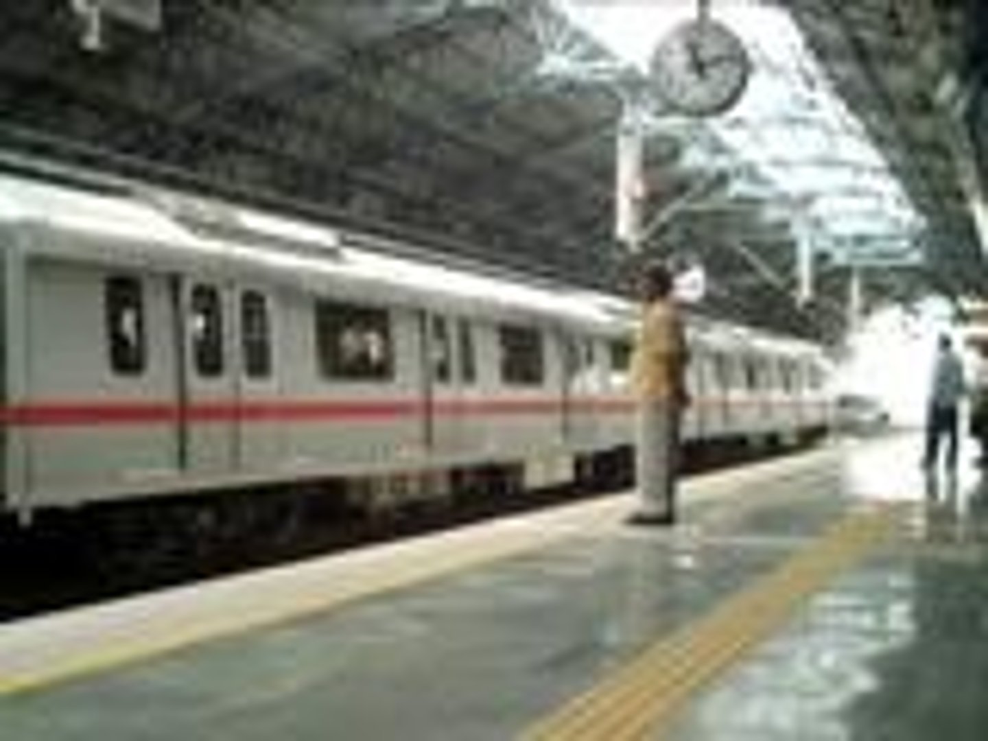 <p>train station</p>