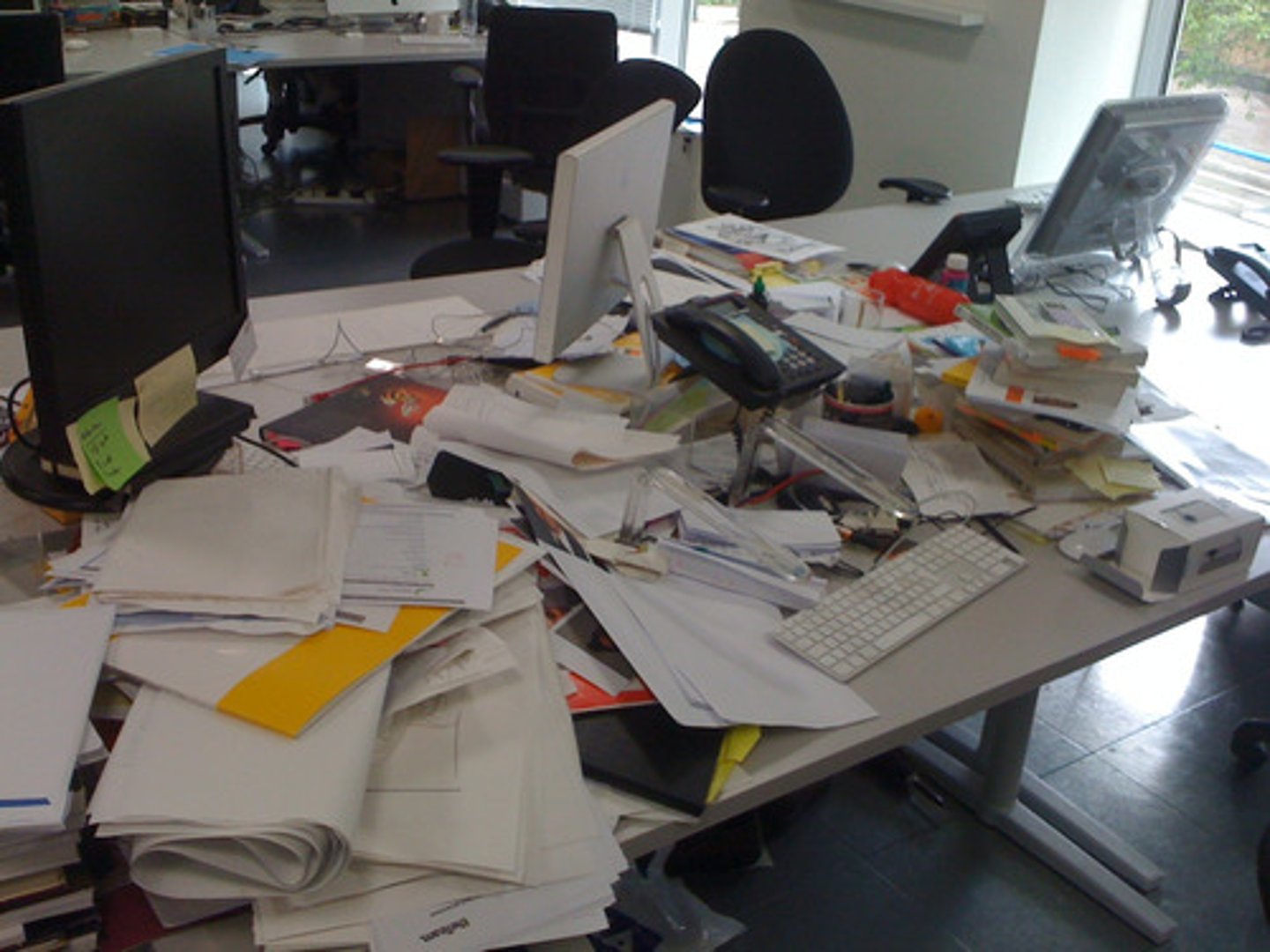 <p>disorganized</p>