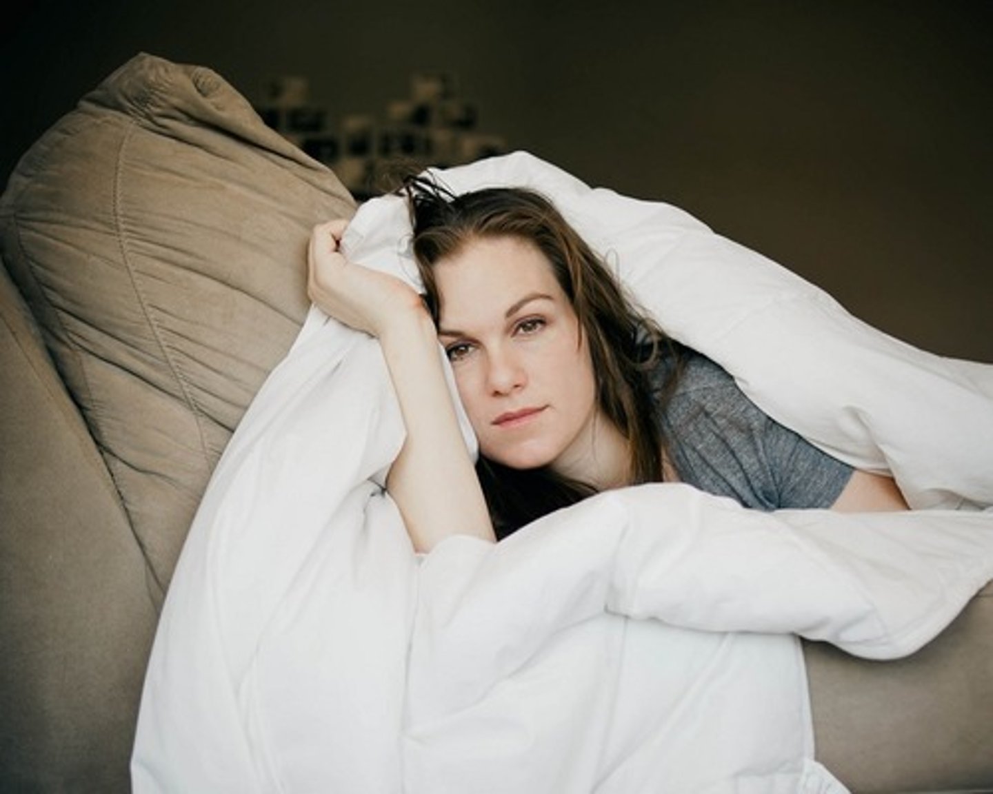 <p>1. tỉnh dậy, tỉnh</p><p>tỉnh mộng</p>