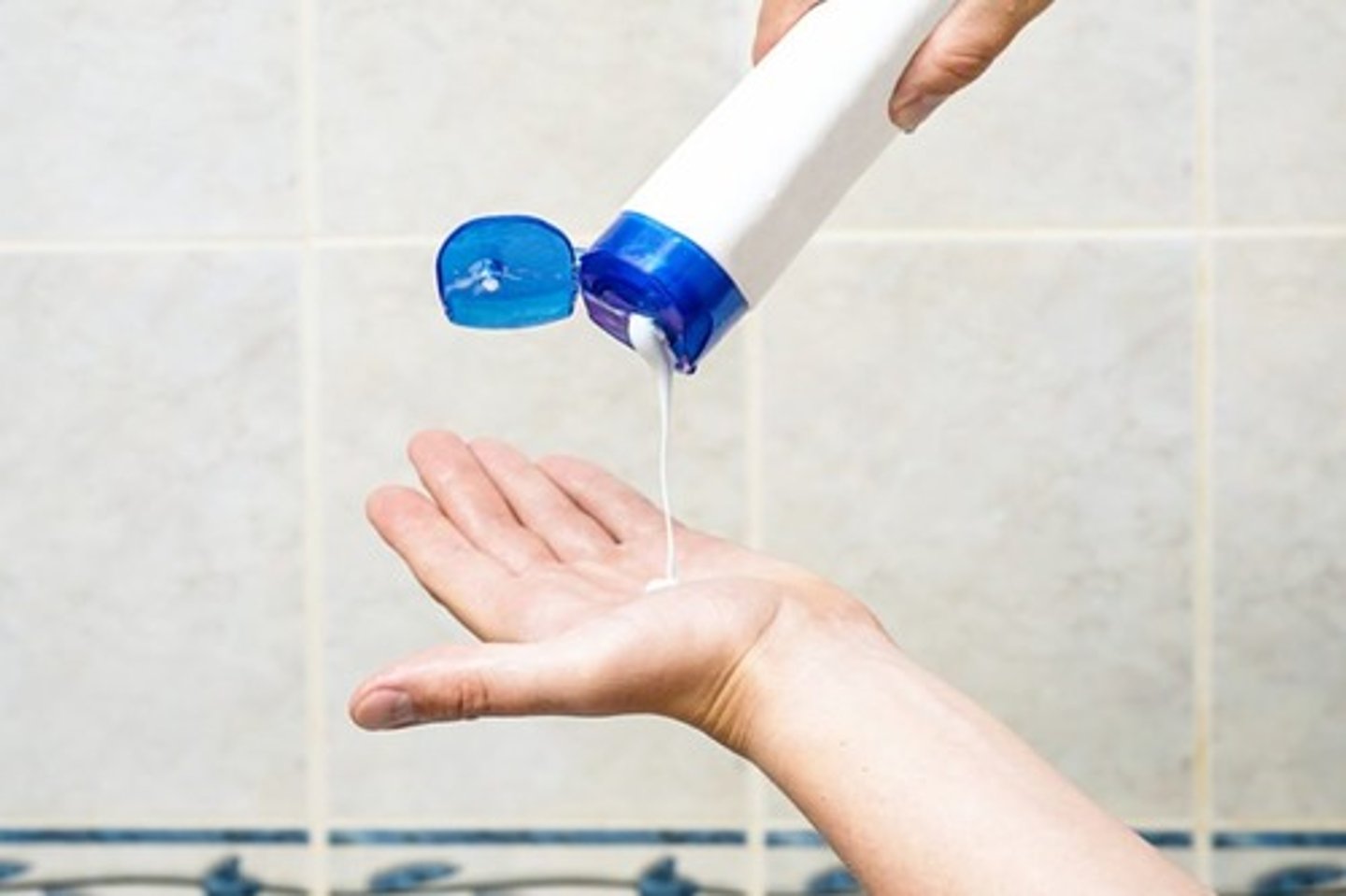 <p>to squeeze out shampoo</p>