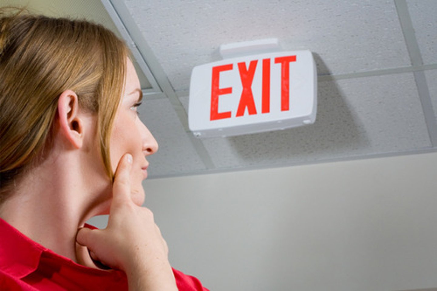 <p>to go away; to leave</p>